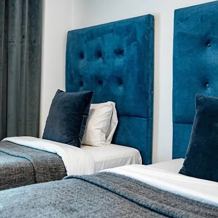 Pr20 - Good Located Flat Puerto Banus Apartment Marbella