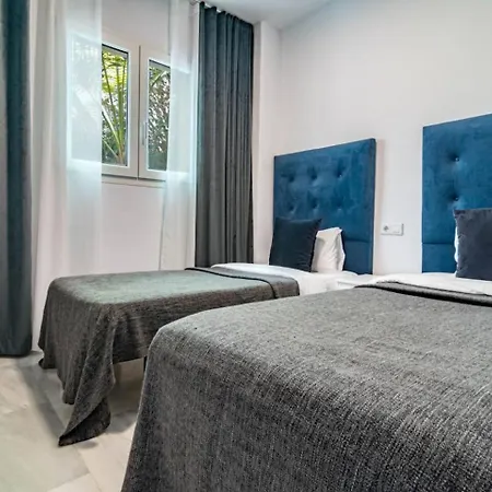 Beachside Apartment With Pool, Puerto Banus- Pr20 Marbellac