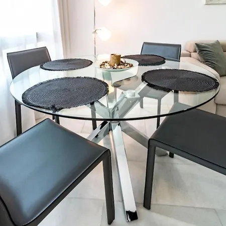Apartment Pr20 - Good Located Flat Puerto Banus *