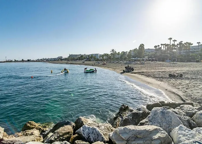 Pr20 - Good Located Flat Puerto Banus Διαμέρισμα Μαρμπέλλα