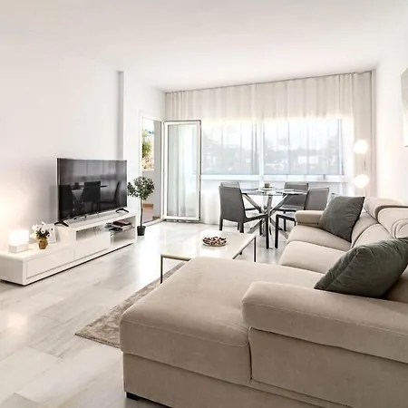 Pr20 - Good Located Flat Puerto Banus شقة ماربيا